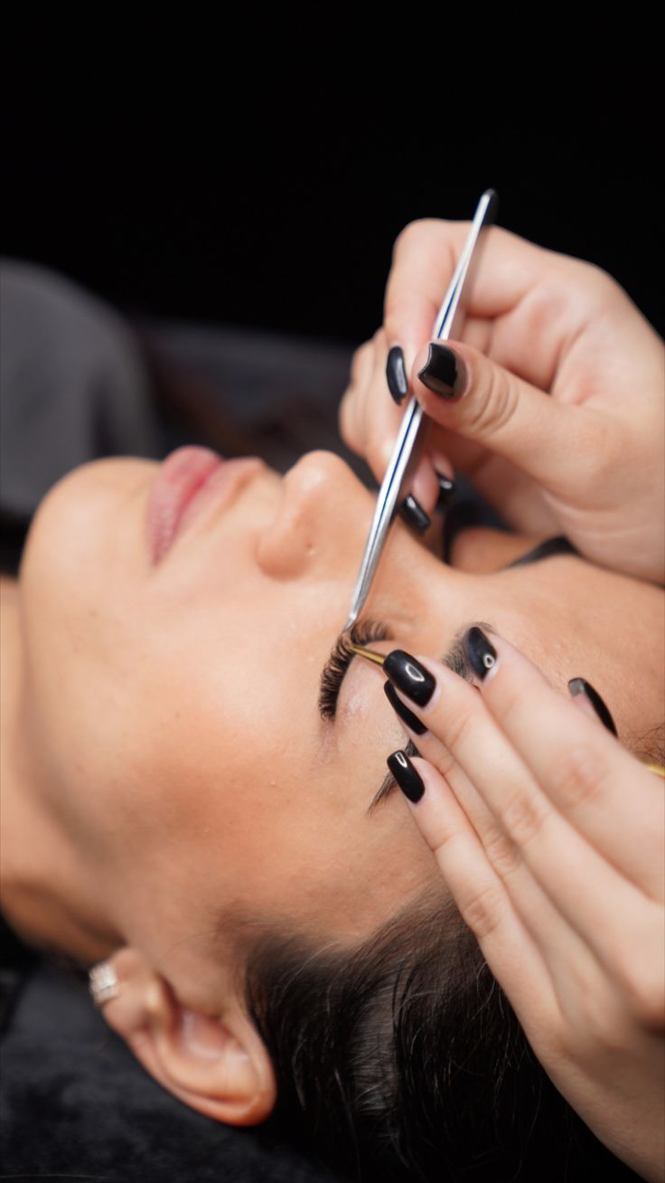 Lash Extensions Refill Services